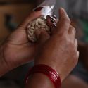Cordelettes népalaises roulée à la main, Santal - 40 cordelettes - Les encens du monde