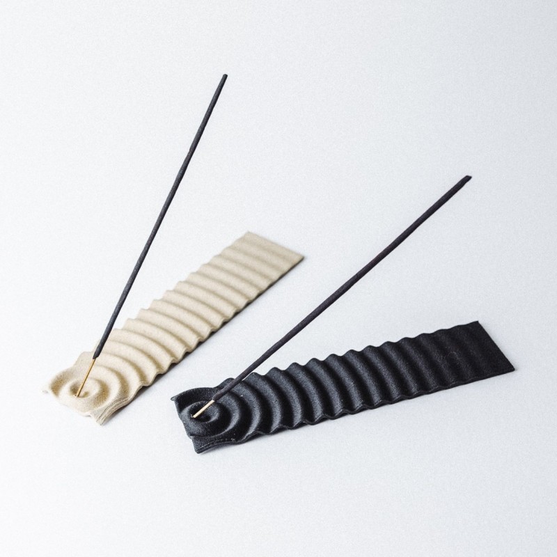 Räucherstäbchenhalter aus Holz und Stärke 3D-Druck - Welle, Goldkiefer - COPO Design