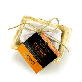 Savon ayurvédique au Curcuma purifiant dans sa feuille de palmier - 20g - Karawan