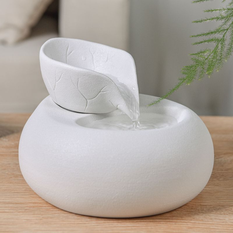 Fontana d'acqua in ceramica bianca - "Toby" Sombre & Moderne - Zen'Light