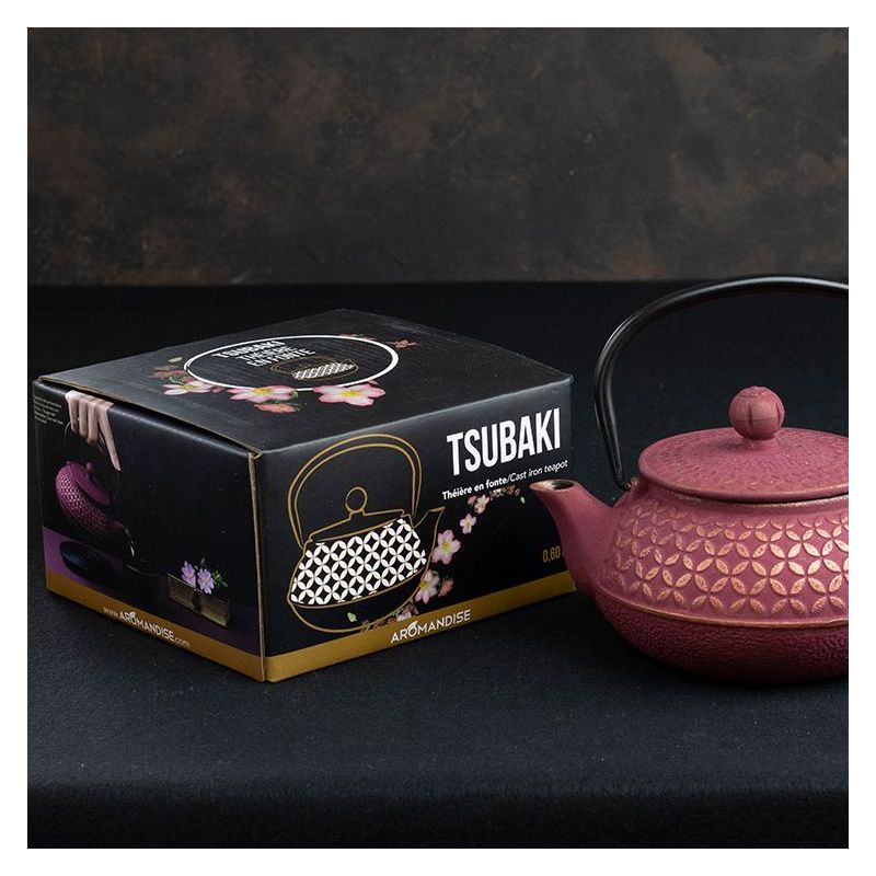 Théière en fonte, TSUBAKI, Rose vermillon et ses dorures, avec filtre inox - 0,6 litre - Aromandise