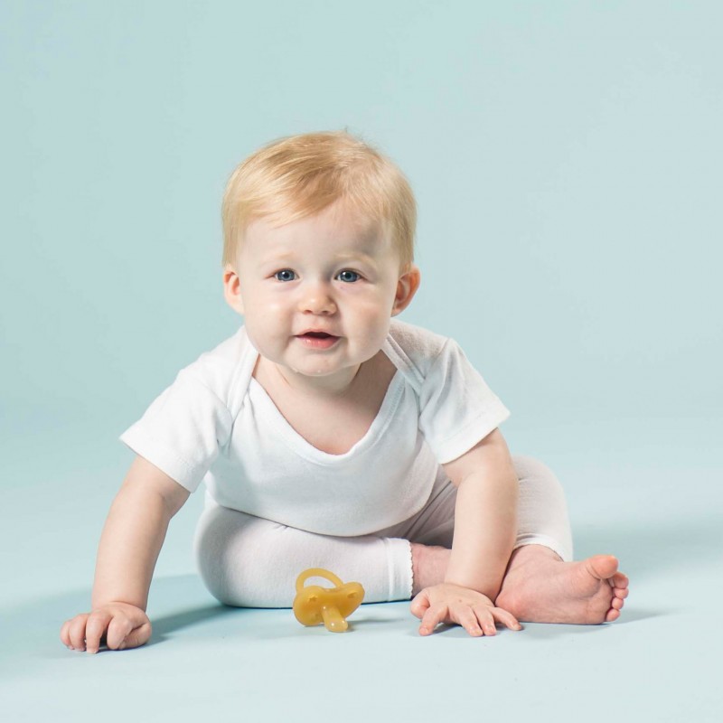 Hevea Schnuller 100 %Naturkautschuk Baby  0-3 Monate symmetrische Saugerform 