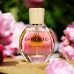 Eau de parfum, Belle Aphrodite à l'eau de source et aux huiles essentielles, Vegan & à 98% naturel - 30ml - Aimée de Mars